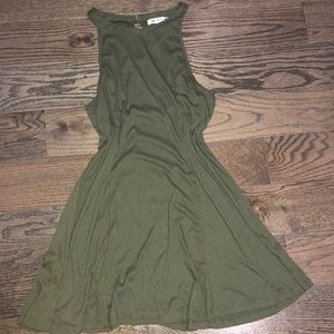Green loose dress